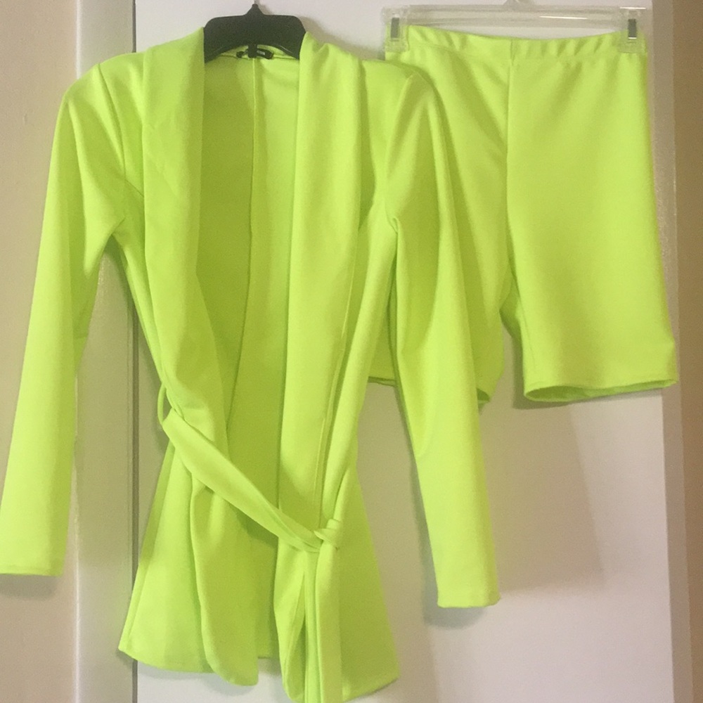 Two piece set